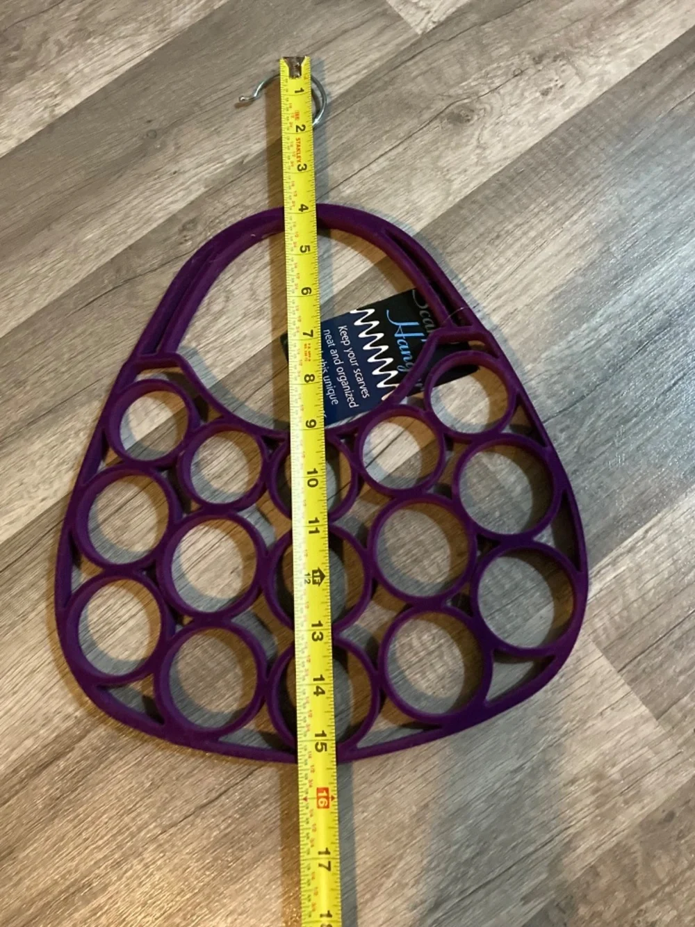 Scarf Hanger